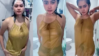 Bokep Indo Mbak Presti Hastuti Selebgram Mandi Live